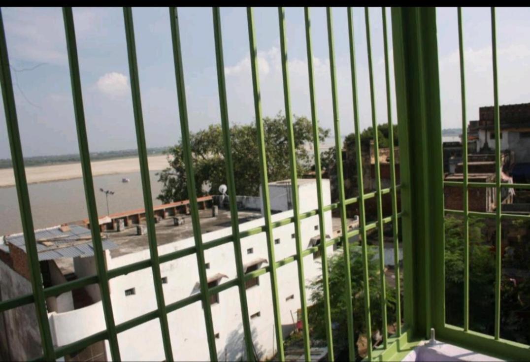 Monalisa Varanasi