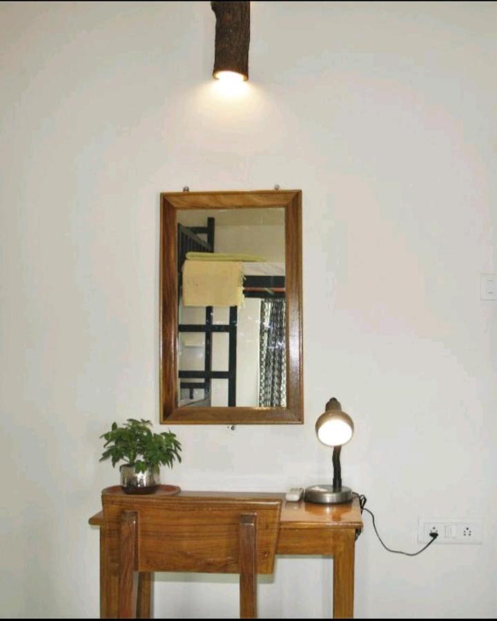 Monalisa Hostel